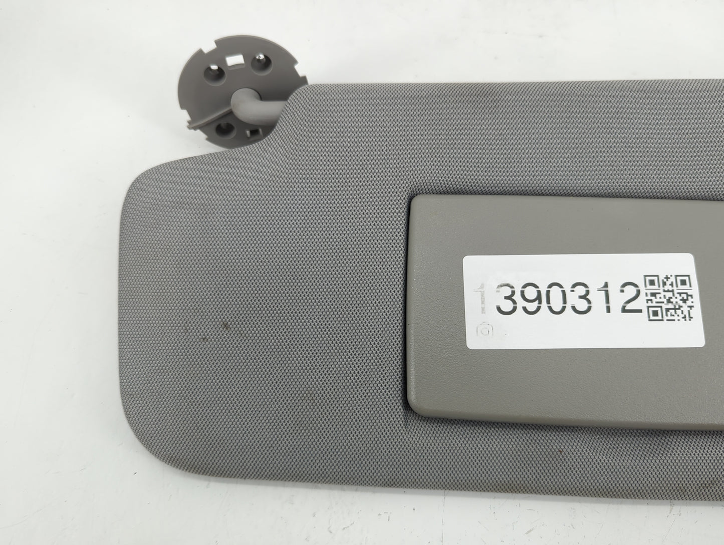 2017-2021 Chevrolet Trax Sun Visor Shade Replacement Driver Left Mirror Fits Fits 2017 2018 2019 2020 2021 OEM Used Auto Par