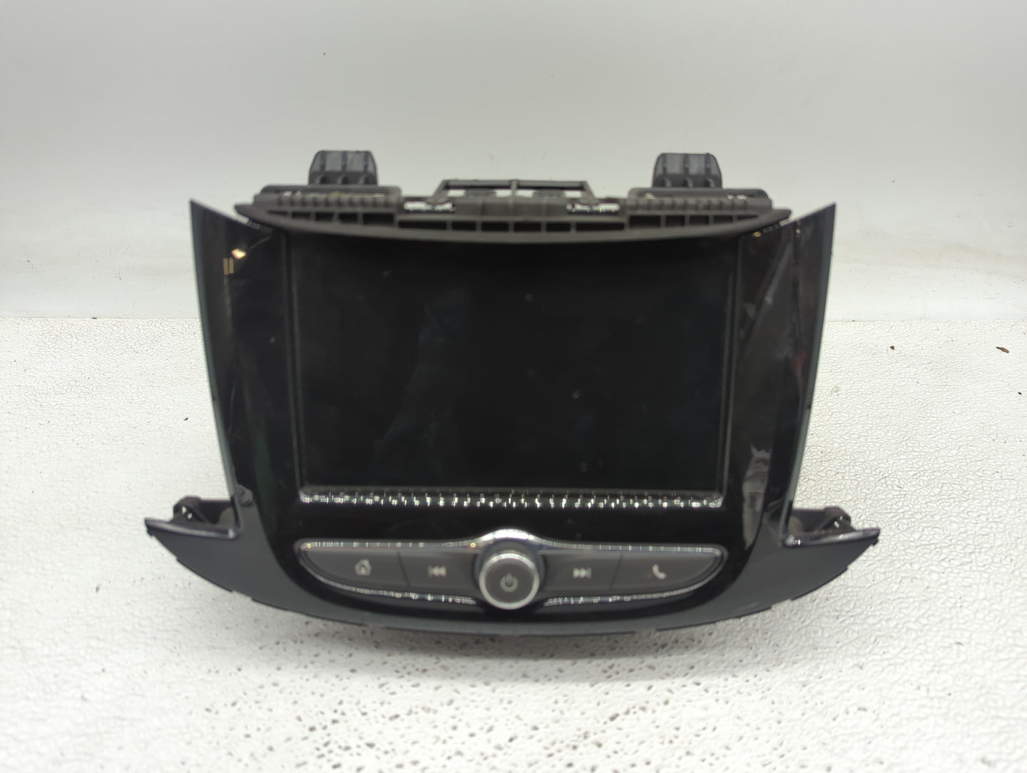 2017-2020 Chevrolet Trax Radio AM FM Cd Player Receiver Replacement P/N:84479948 Fits Fits 2017 2018 2019 2020 OEM Used Auto