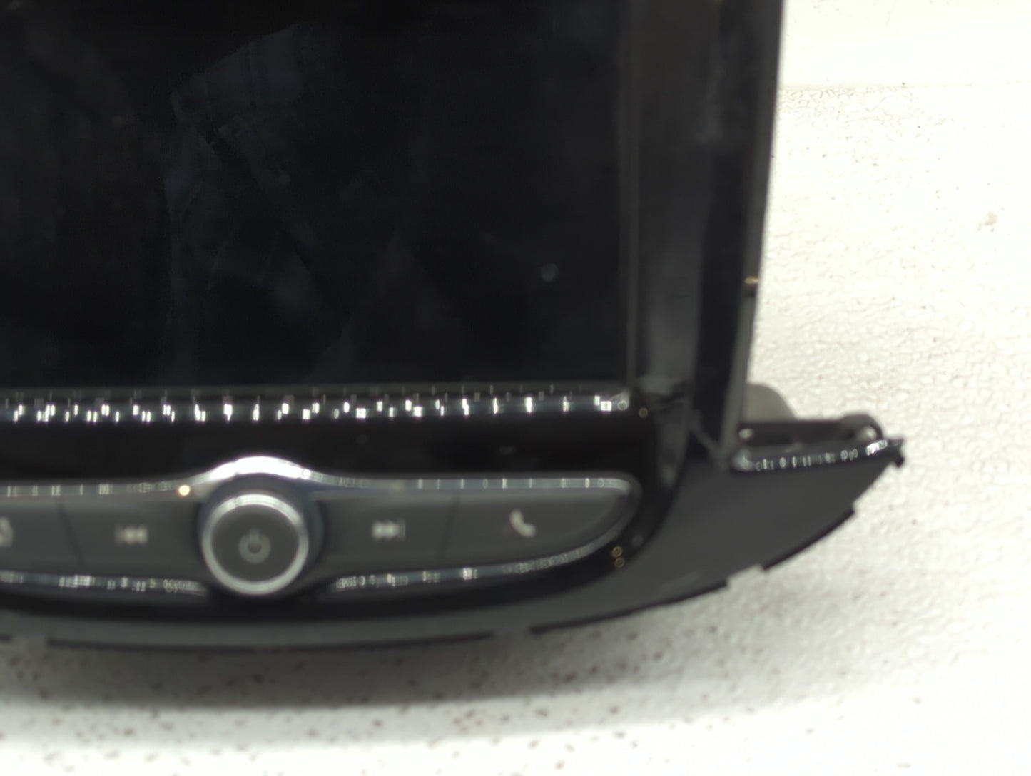 2017-2020 Chevrolet Trax Radio AM FM Cd Player Receiver Replacement P/N:84479948 Fits Fits 2017 2018 2019 2020 OEM Used Auto