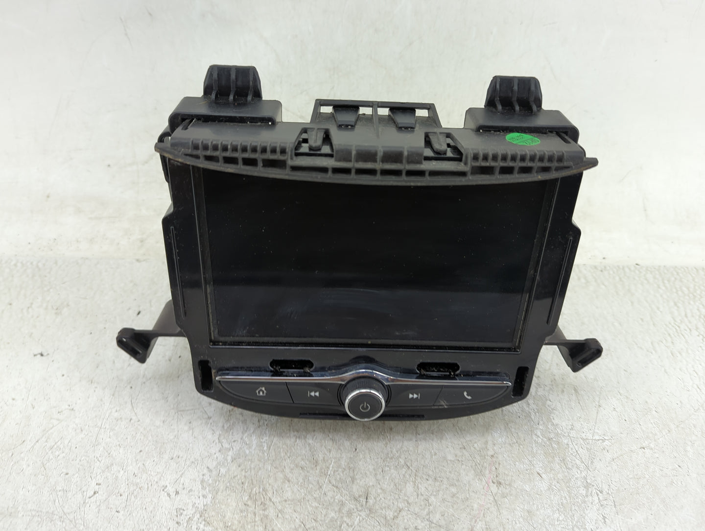 2017-2020 Chevrolet Trax Radio AM FM Cd Player Receiver Replacement P/N:84479949 Fits Fits 2017 2018 2019 2020 OEM Used Auto