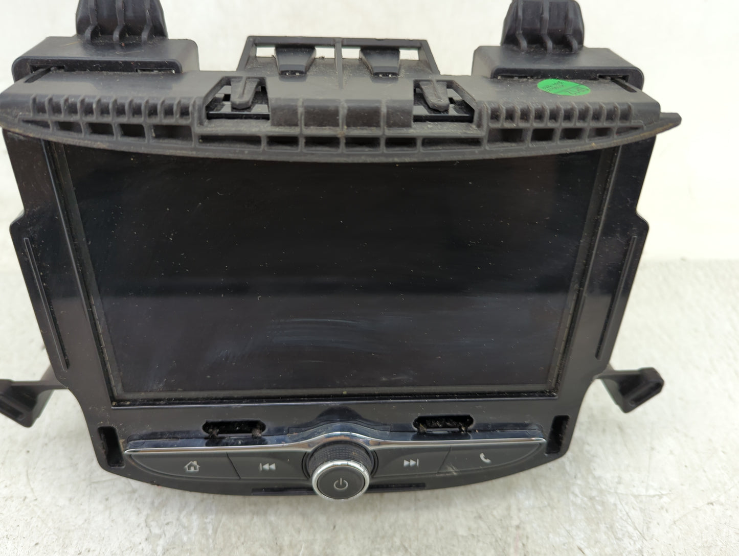 2017-2020 Chevrolet Trax Radio AM FM Cd Player Receiver Replacement P/N:84479949 Fits Fits 2017 2018 2019 2020 OEM Used Auto