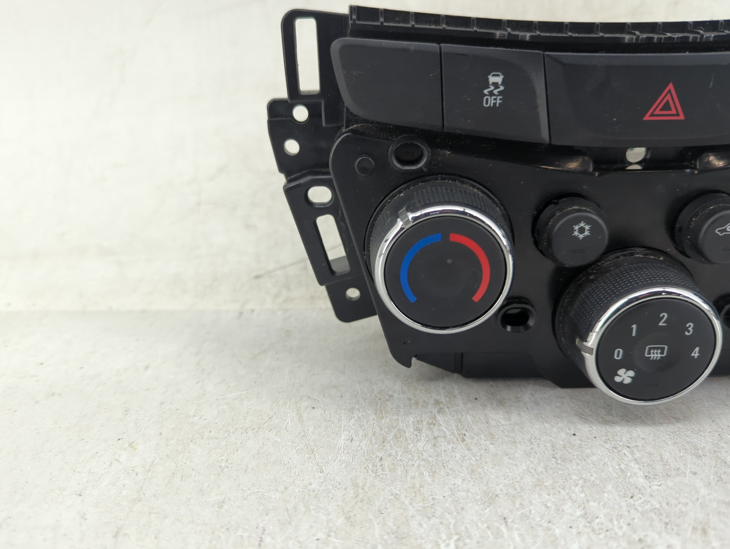 2017-2021 Chevrolet Trax Climate Control Module Temperature AC/Heater Replacement P/N:42521436 Fits Fits 2017 2018 2019 2020