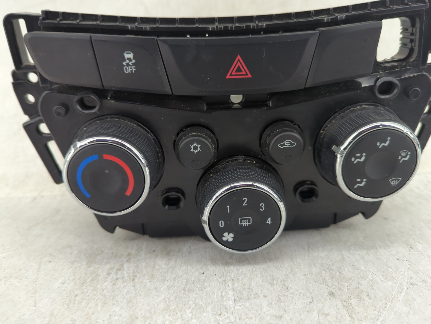 2017-2021 Chevrolet Trax Climate Control Module Temperature AC/Heater Replacement P/N:42521436 Fits Fits 2017 2018 2019 2020