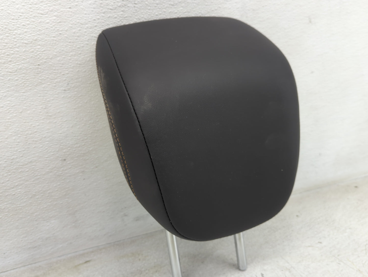 2015-2021 Chevrolet Trax Headrest Head Rest Rear Seat Fits Fits 2015 2016 2017 2018 2019 2020 2021 OEM Used Auto Parts - Oem