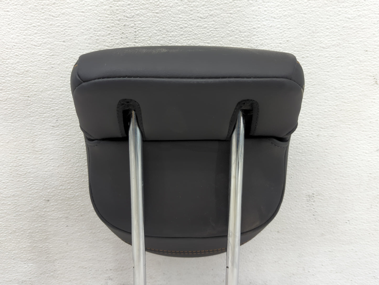 2015-2021 Chevrolet Trax Headrest Head Rest Rear Seat Fits Fits 2015 2016 2017 2018 2019 2020 2021 OEM Used Auto Parts - Oem