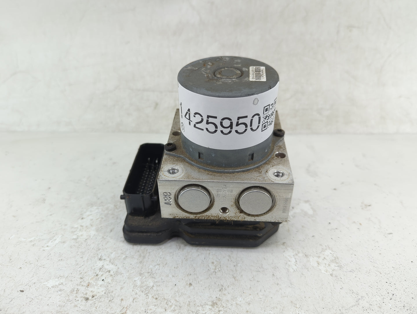 2017-2021 Chevrolet Trax ABS Pump Control Module Replacement P/N:42643519 Fits Fits 2017 2018 2019 2020 2021 OEM Used Auto P