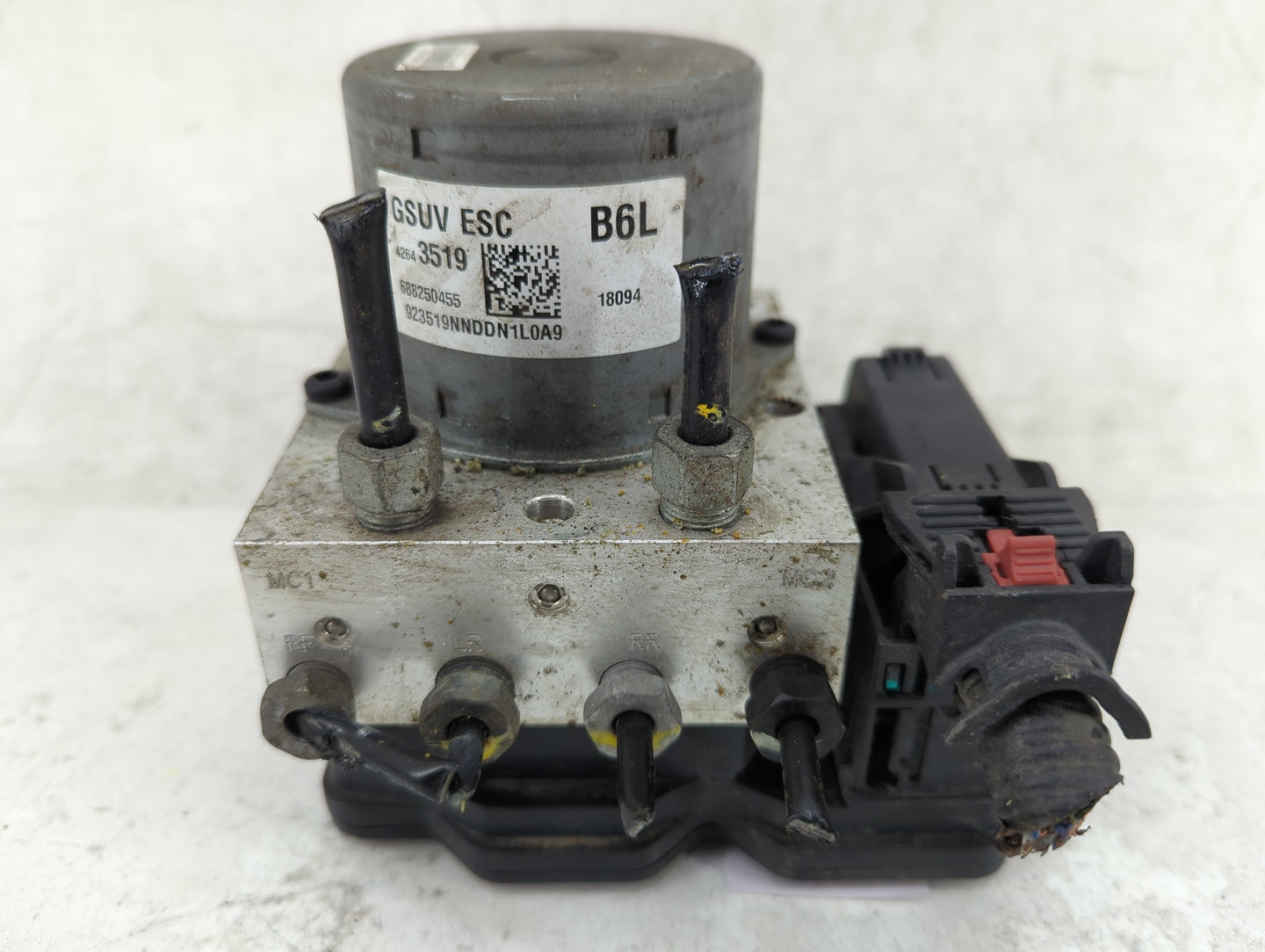 2017-2021 Chevrolet Trax ABS Pump Control Module Replacement P/N:42643519 688250455 Fits Fits 2017 2018 2019 2020 2021 OEM U