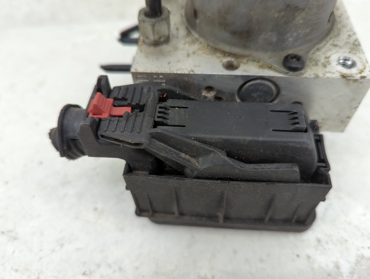 2017-2021 Chevrolet Trax ABS Pump Control Module Replacement P/N:42643519 688250455 Fits Fits 2017 2018 2019 2020 2021 OEM U