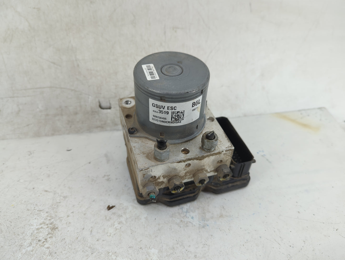 2017-2021 Chevrolet Trax ABS Pump Control Module Replacement P/N:01090942AAA 42643519 Fits Fits 2017 2018 2019 2020 2021 OEM