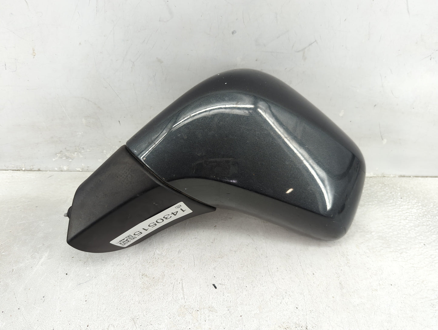 2017-2020 Chevrolet Trax Driver Side View Mirror - Left Door Mirror OEM Used - Oemusedautoparts1.com