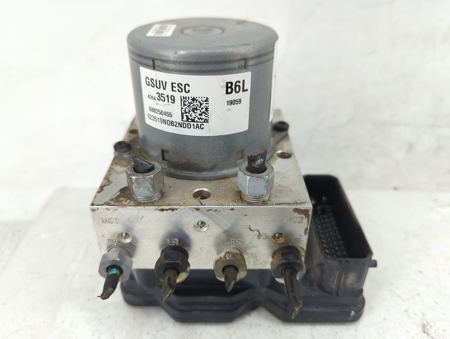2017-2020 Chevrolet Trax ABS Pump Control Module Replacement P/N:01090942AAA 42643519 Fits Fits 2017 2018 2019 2020 OEM Used