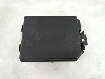 2018-2021 Chevrolet Trax Fusebox Fuse Box Panel Relay Module P/N:42624875 Fits Fits 2018 2019 2020 2021 OEM Used Auto Parts 