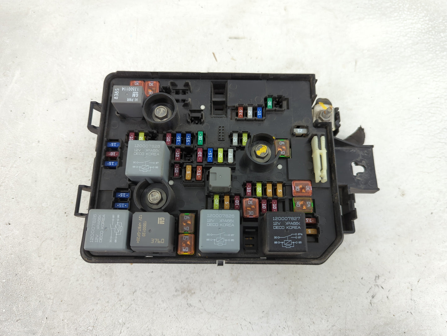 2018-2021 Chevrolet Trax Fusebox Fuse Box Panel Relay Module P/N:42624875 Fits Fits 2018 2019 2020 2021 OEM Used Auto Parts 
