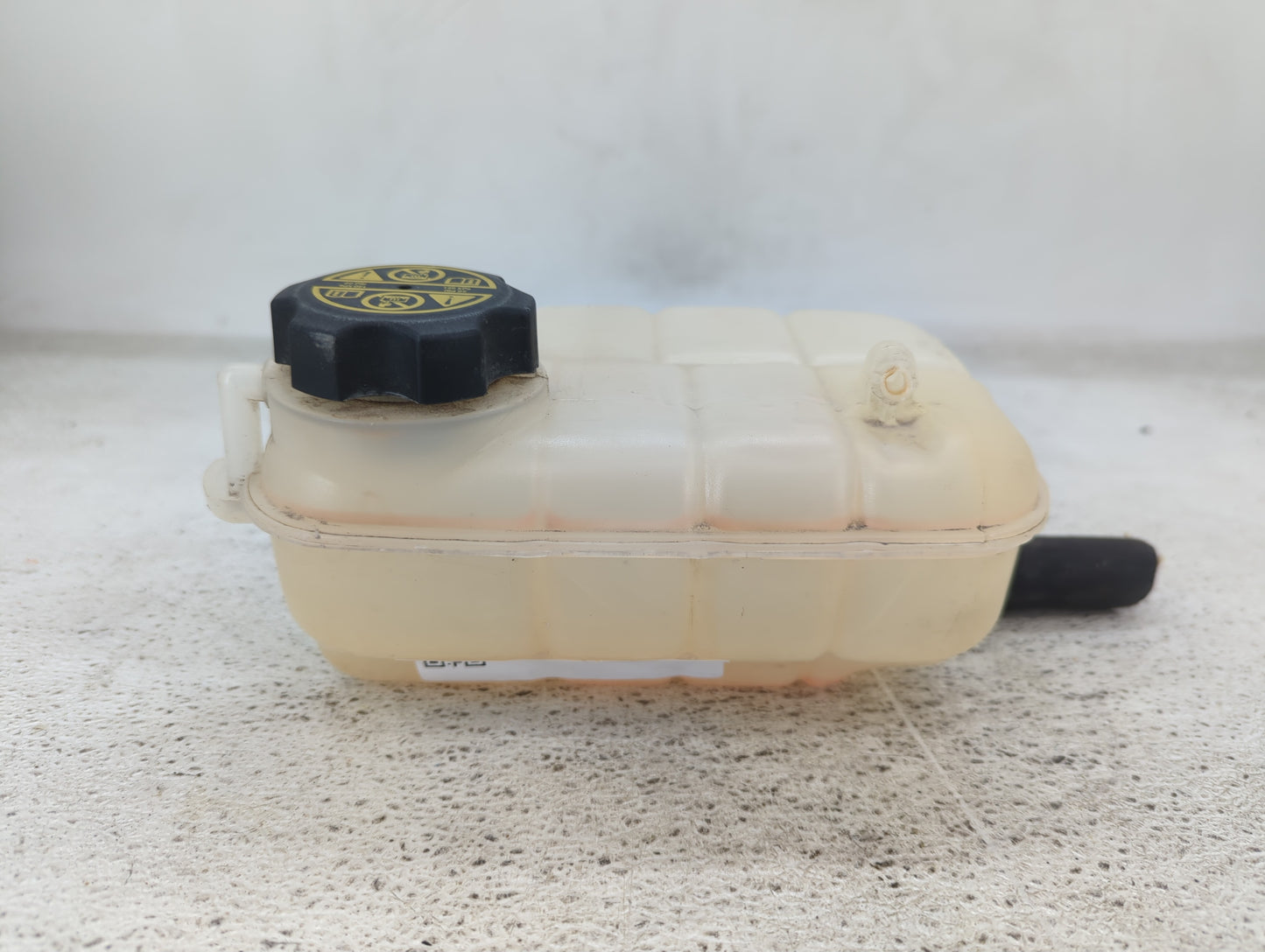 2015-2021 Chevrolet Trax Windshield Washer Fluid Reservoir Bottle Oem - Oemusedautoparts1.com