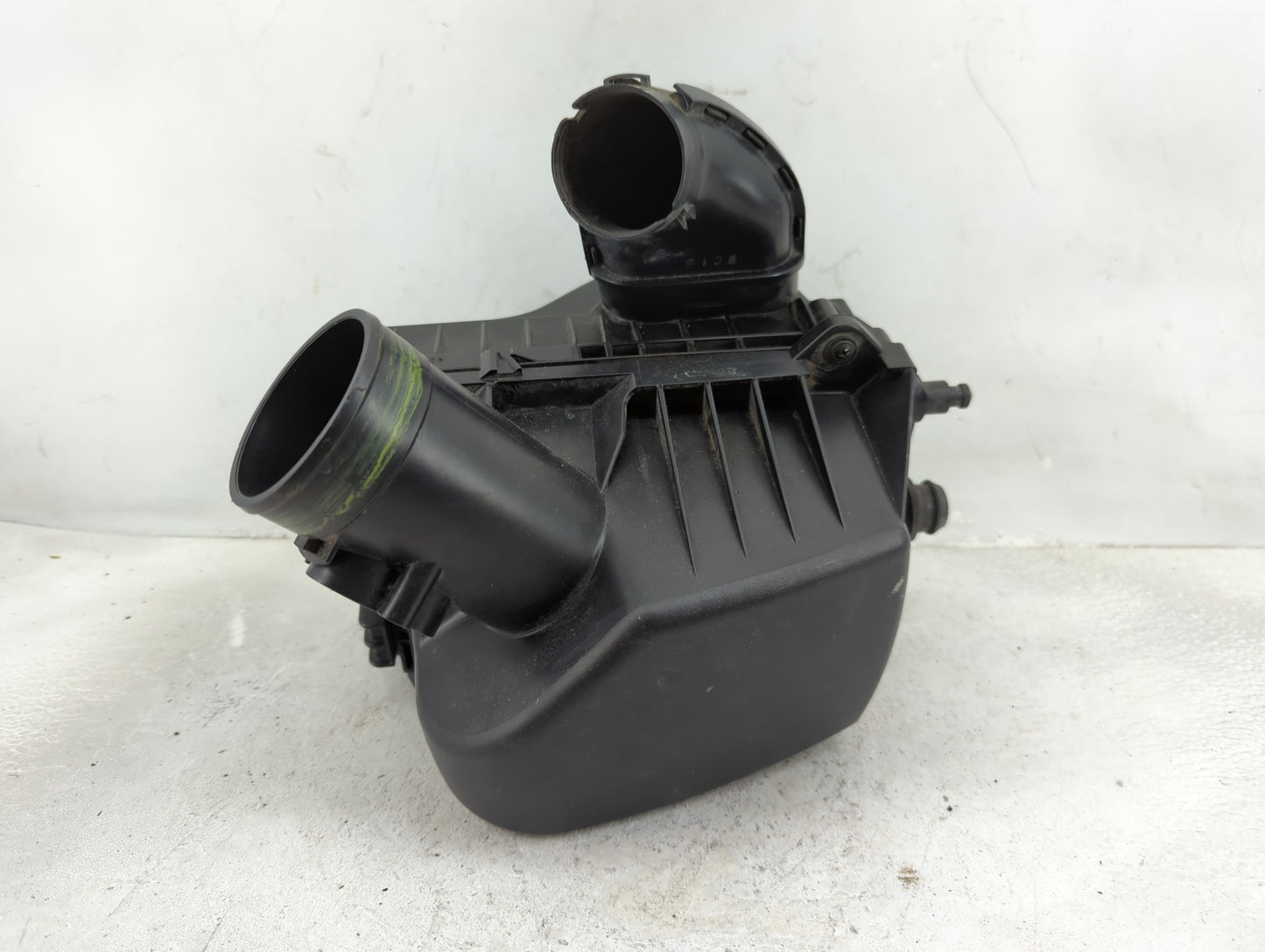 2013-2021 Chevrolet Trax Air Cleaner Intake-duct Hose Tube - Oemusedautoparts1.com