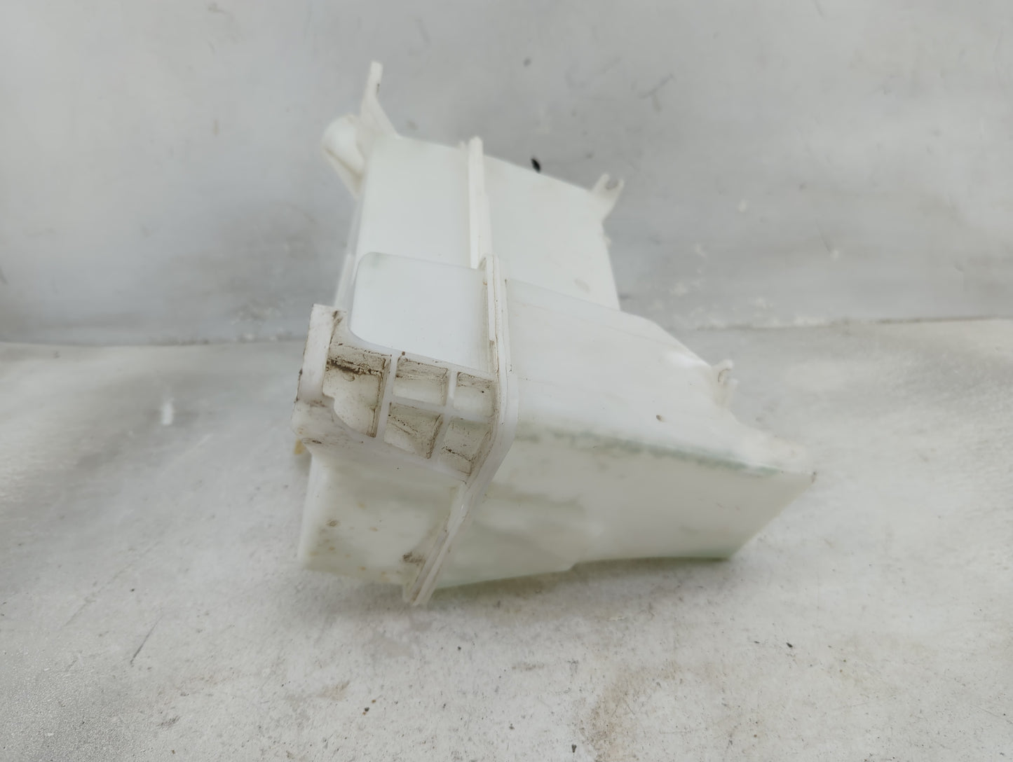 2015-2021 Chevrolet Trax Windshield Washer Fluid Reservoir Bottle Oem - Oemusedautoparts1.com