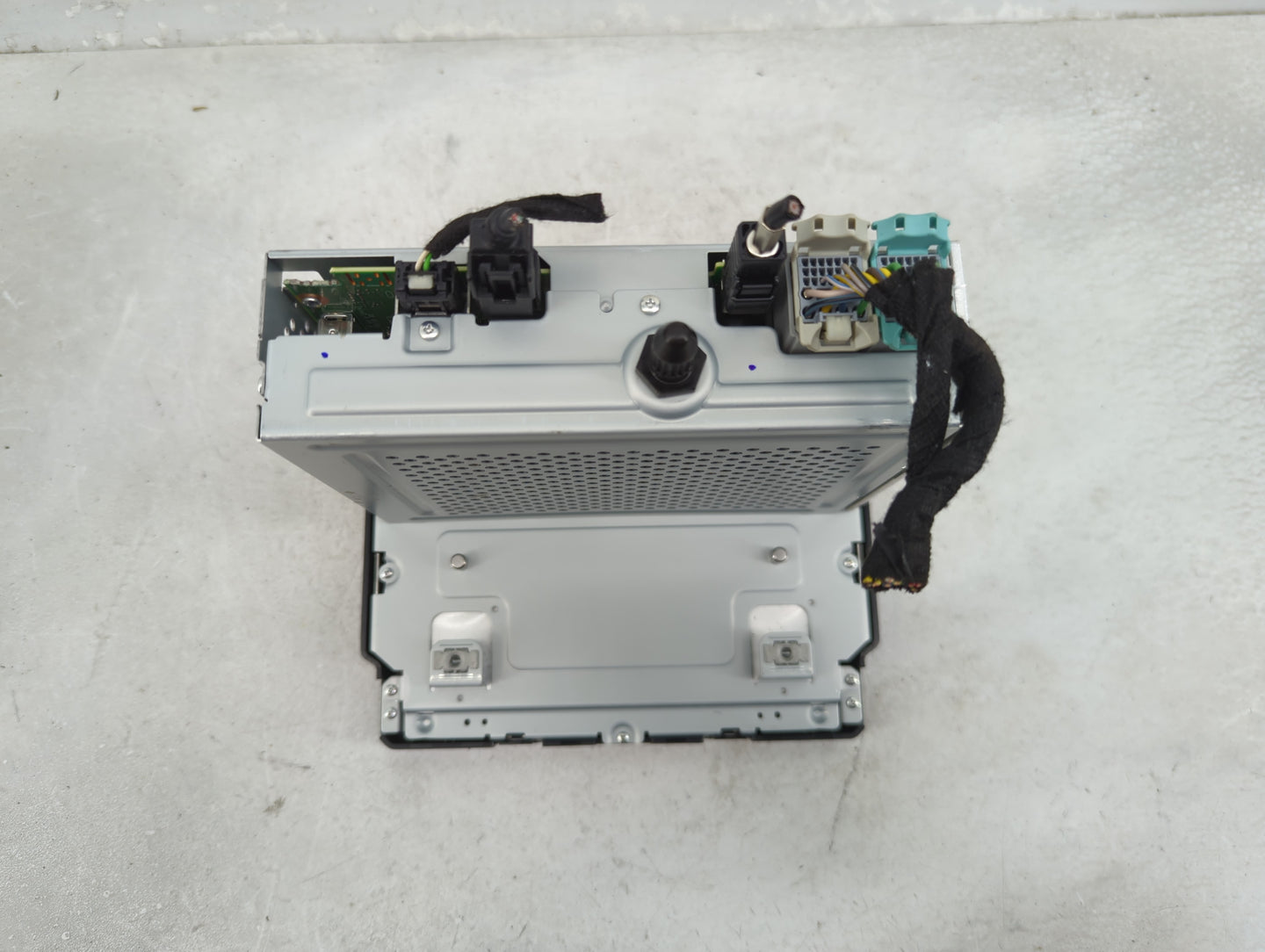 2018-2019 Chevrolet Trax Information Display Screen Black - Oemusedautoparts1.com