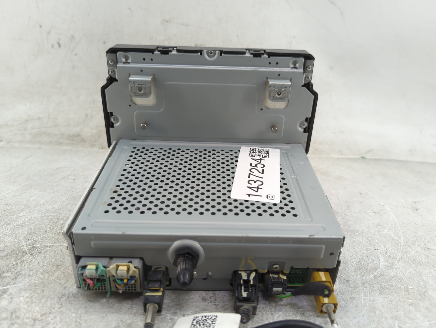 2018-2019 Chevrolet Trax Radio AM FM Cd Player Receiver Replacement P/N:84479949 FT0108A, BABFT0108A, VGGRPA0D Fits Fits 201