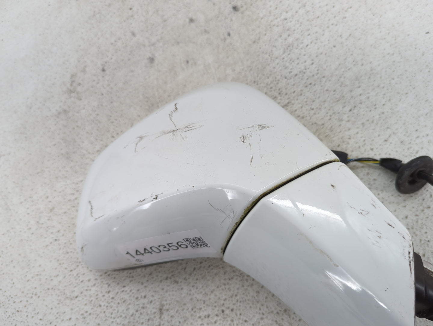2017-2020 Chevrolet Trax Passenger Side View Mirror - Right Door Mirror OEM Used - Oemusedautoparts1.com