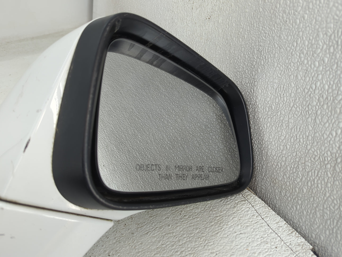 2017-2020 Chevrolet Trax Passenger Side View Mirror - Right Door Mirror OEM Used - Oemusedautoparts1.com