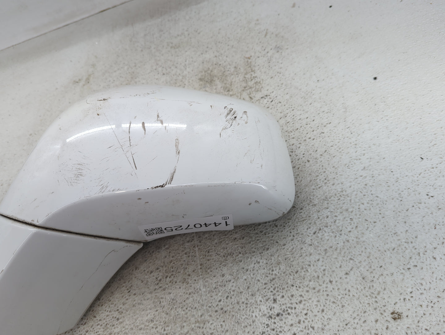 2017-2020 Chevrolet Trax Driver Side View Mirror - Left Door Mirror OEM Used - Oemusedautoparts1.com