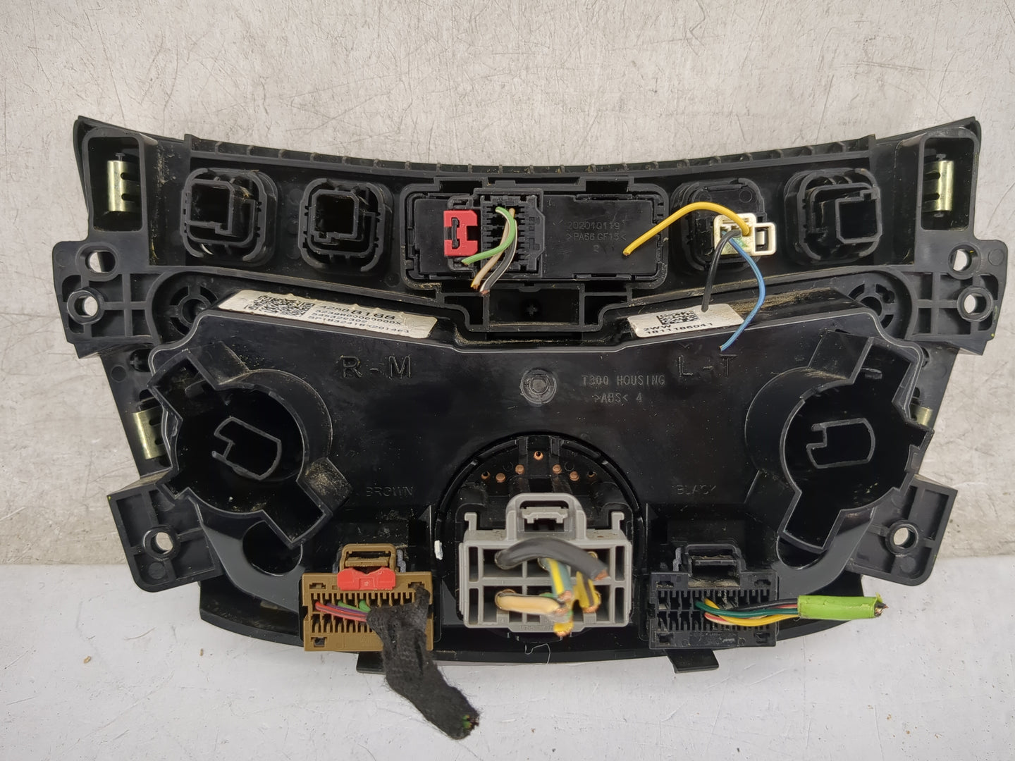 2017-2021 Chevrolet Trax Climate Control Module Temperature AC/Heater Replacement P/N:42588188 23201Q199 Fits OEM Used Auto 