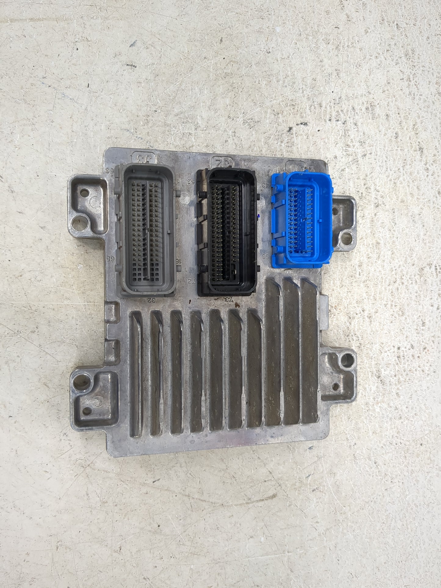 2017-2021 Chevrolet Trax PCM Engine Control Computer ECU ECM PCU OEM P/N:12695536 Fits Fits 2017 2018 2019 2020 2021 OEM Use