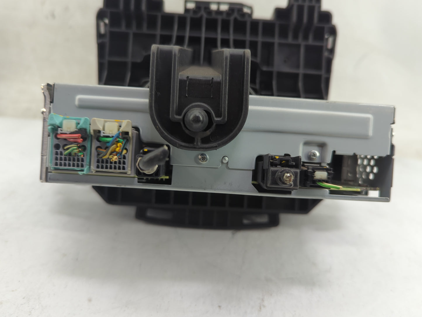 2018-2019 Chevrolet Trax Radio AM FM Cd Player Receiver Replacement P/N:84388577 FT0108A, 2024B-FT0108A Fits Fits 2018 2019 