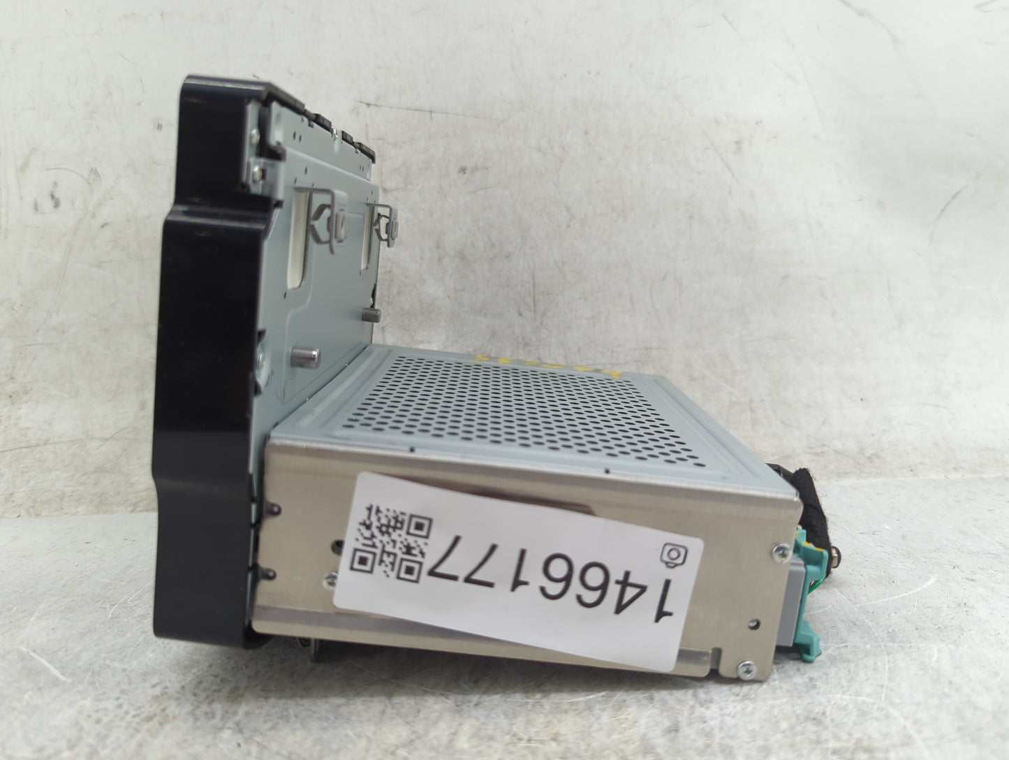 2018-2019 Chevrolet Trax Radio AM FM Cd Player Receiver Replacement P/N:84479949 FT0108A, 2024B-FT0108A Fits Fits 2018 2019 