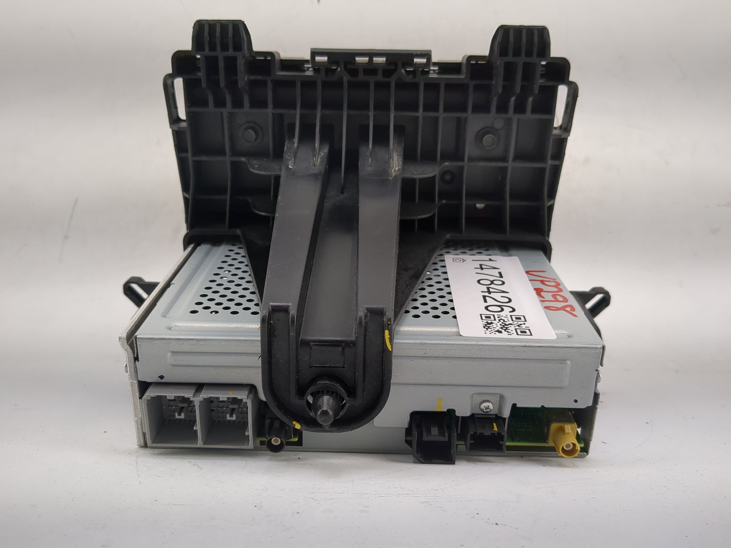 2019 Chevrolet Trax Radio AM FM Cd Player Receiver Replacement P/N:84610605 A11901020000EABBM, KPB1QA0Q Fits OEM Used Auto P