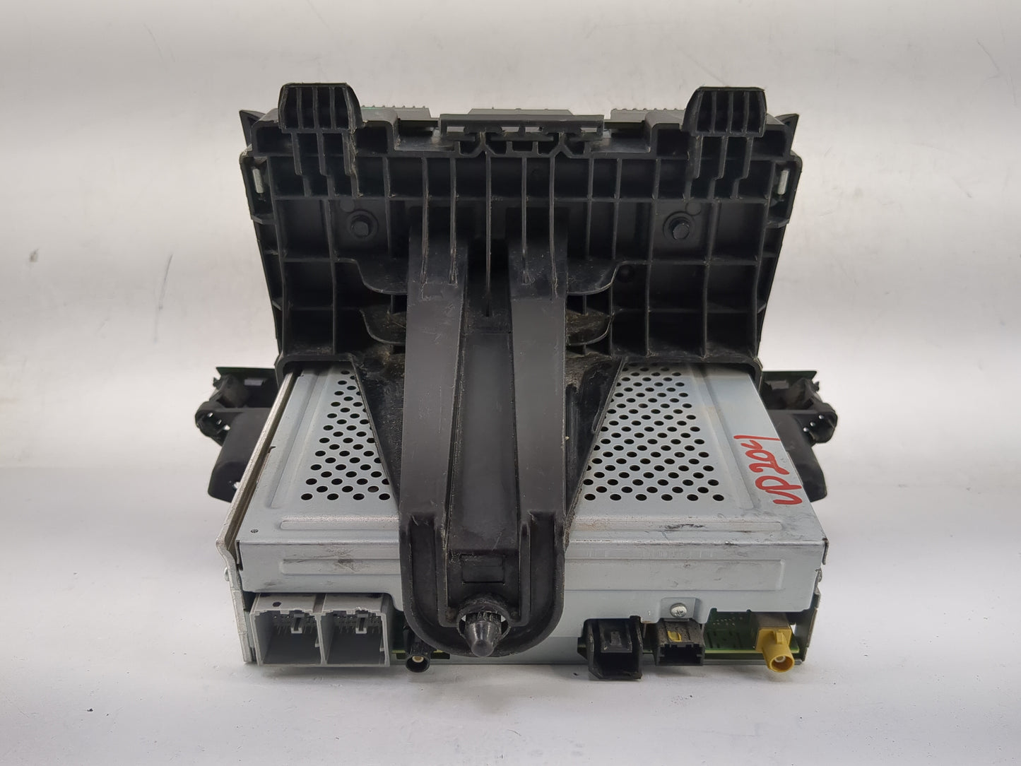 2018-2019 Chevrolet Trax Radio AM FM Cd Player Receiver Replacement P/N:84479949 A118291201103C9M, 8124255551 Fits Fits 2018
