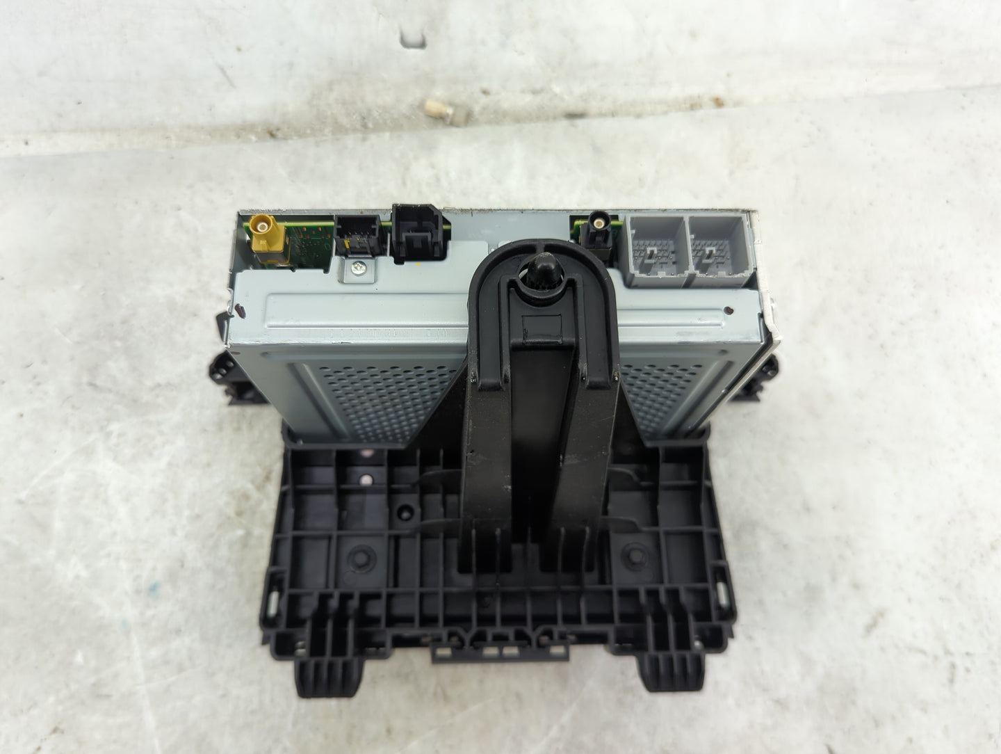 2018-2020 Chevrolet Trax Radio AM FM Cd Player Receiver Replacement P/N:139000-8091A101 Fits Fits 2018 2019 2020 OEM Used Au