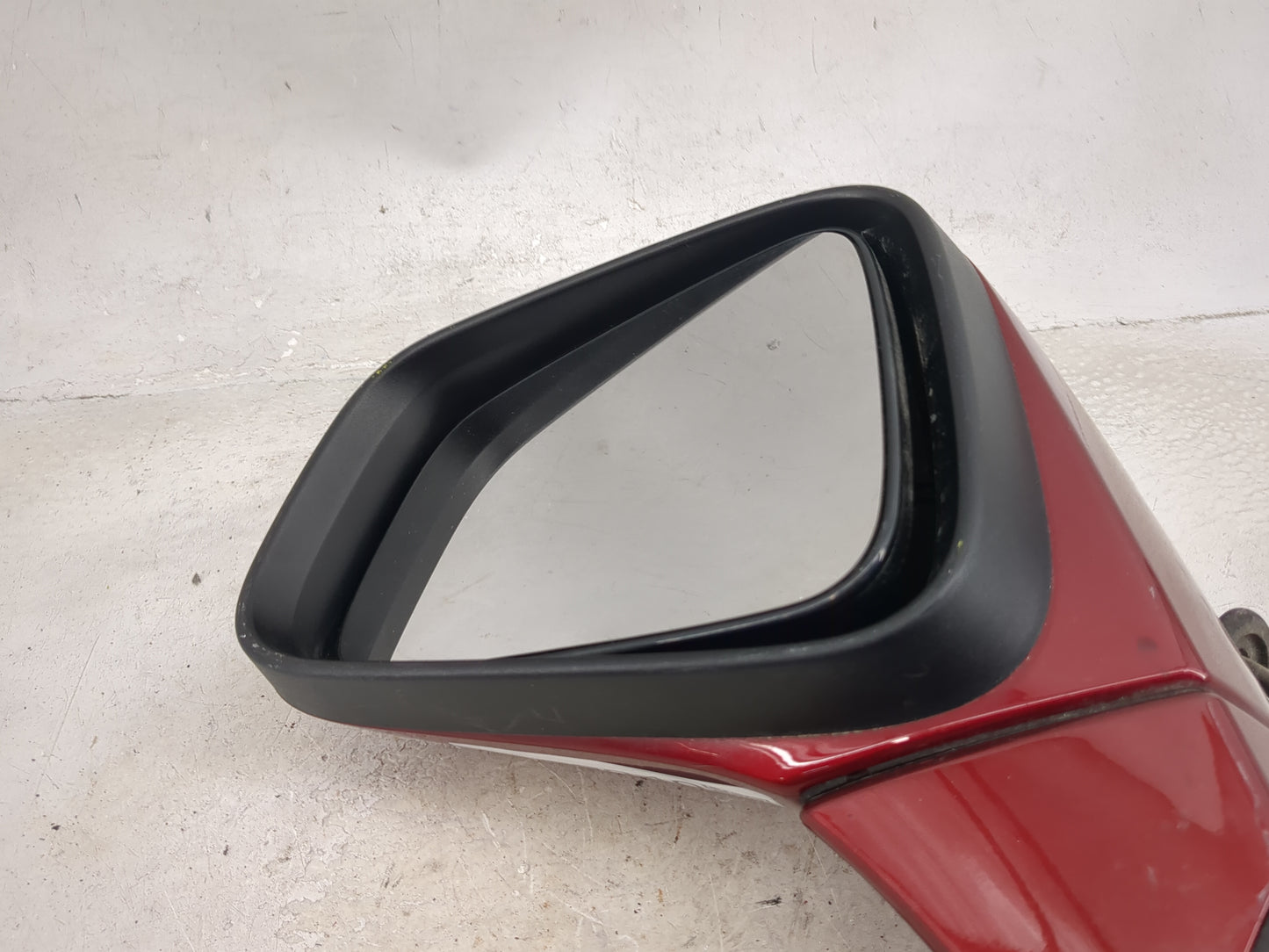 2017-2020 Chevrolet Trax Driver Side View Mirror - Left Door Mirror OEM Used - Oemusedautoparts1.com