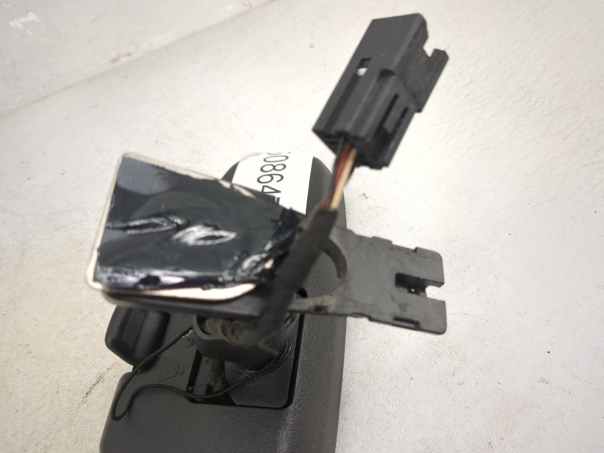 2013-2021 Chevrolet Trax Interior Rear View Mirror Replacement OEM P/N:E11 026391 E11 046391 Fits OEM Used Auto Parts - Oemu
