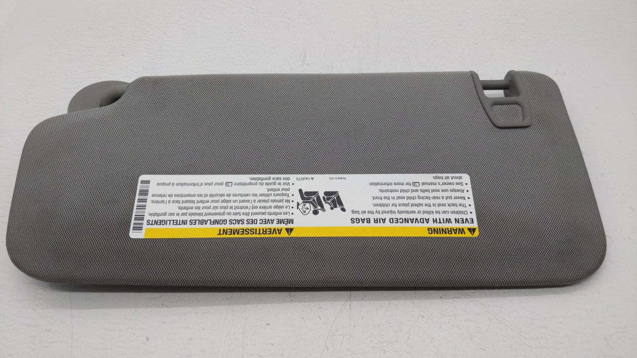 2017-2018 Chevrolet Trax Sun Visor Shade Replacement Passenger Right Mirror Fits Fits 2017 2018 OEM Used Auto Parts - Oemuse