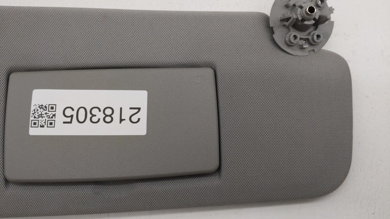 2017-2021 Chevrolet Trax Sun Visor Shade Replacement Passenger Right Mirror Fits Fits 2017 2018 2019 2020 2021 OEM Used Auto