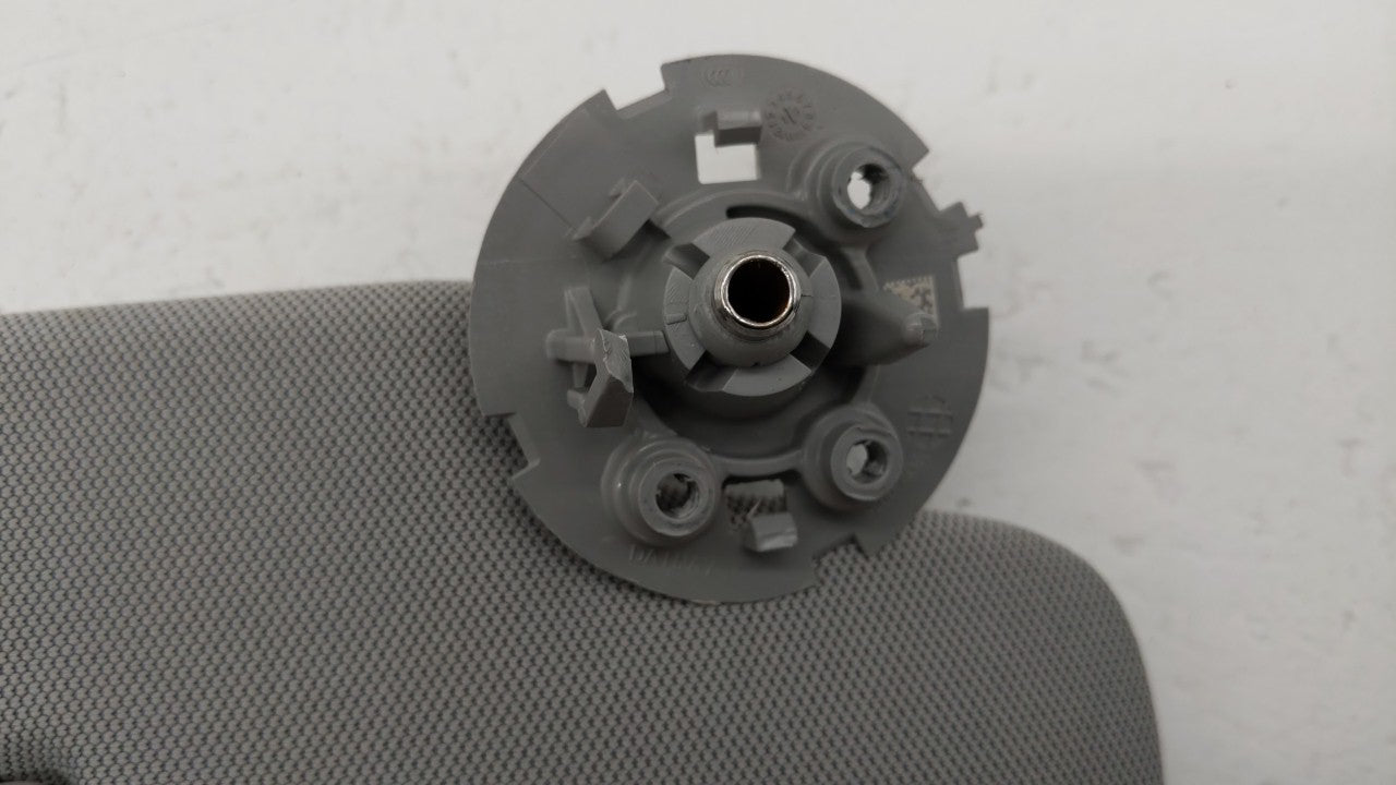 2017-2021 Chevrolet Trax Sun Visor Shade Replacement Passenger Right Mirror Fits Fits 2017 2018 2019 2020 2021 OEM Used Auto