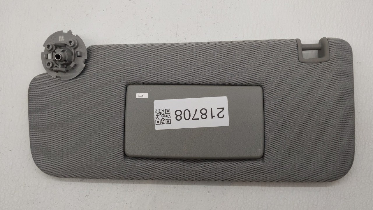 2017-2018 Chevrolet Trax Sun Visor Shade Replacement Driver Left Mirror Fits Fits 2017 2018 OEM Used Auto Parts - Oemusedaut