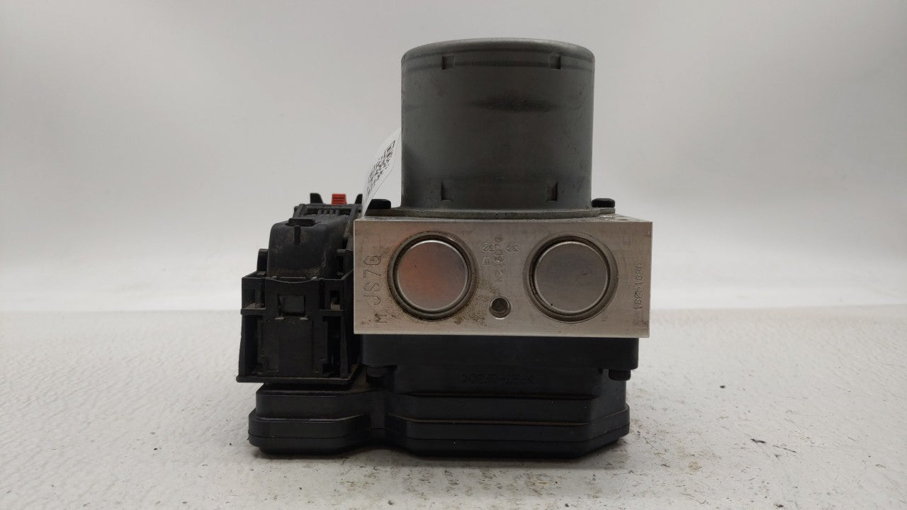 2017-2018 Chevrolet Trax ABS Pump Control Module Replacement P/N:42643519 42520669, 42563014 Fits Fits 2017 2018 2019 OEM Us