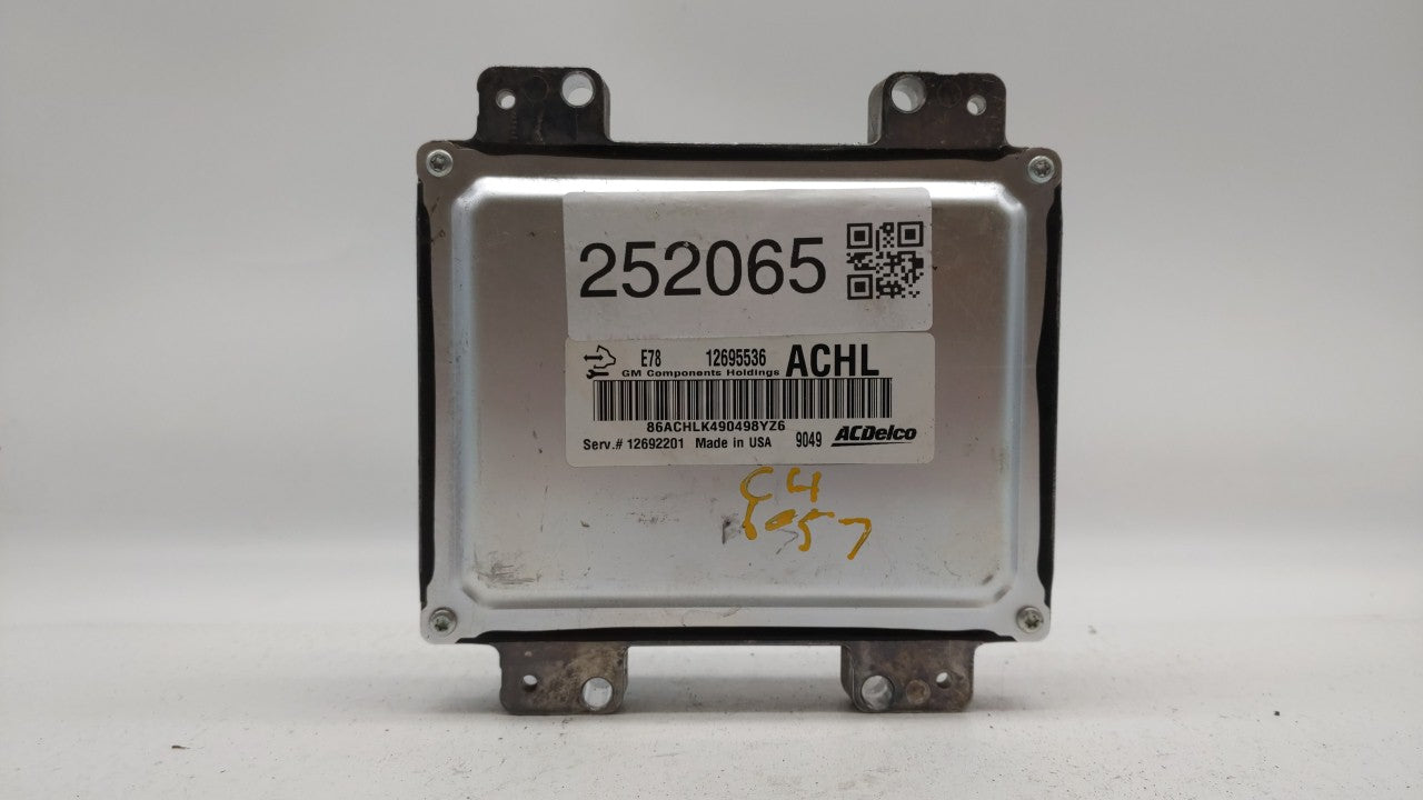2017-2018 Chevrolet Trax PCM Engine Control Computer ECU ECM PCU OEM P/N:12685776 12668986, 12692201 Fits Fits 2017 2018 201