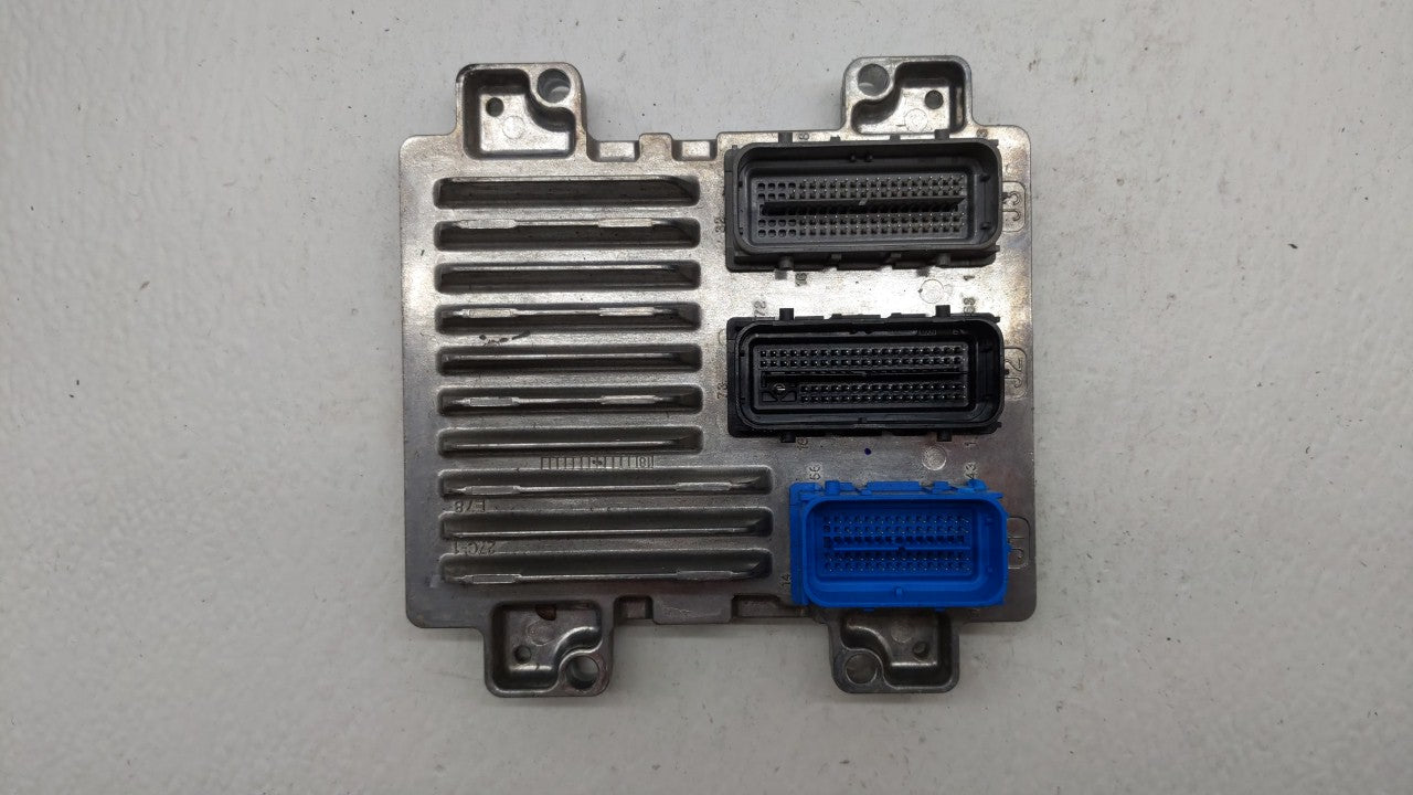 2017-2018 Chevrolet Trax PCM Engine Control Computer ECU ECM PCU OEM P/N:12685776 12668986, 12692201 Fits Fits 2017 2018 201