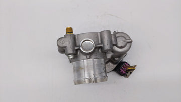 2013-2018 Chevrolet Trax Throttle Body P/N:55565489 12644239AA, 55581662 Fits Fits 2011 2012 2013 2014 2015 2016 2017 2018 2019 OEM Used Auto Parts