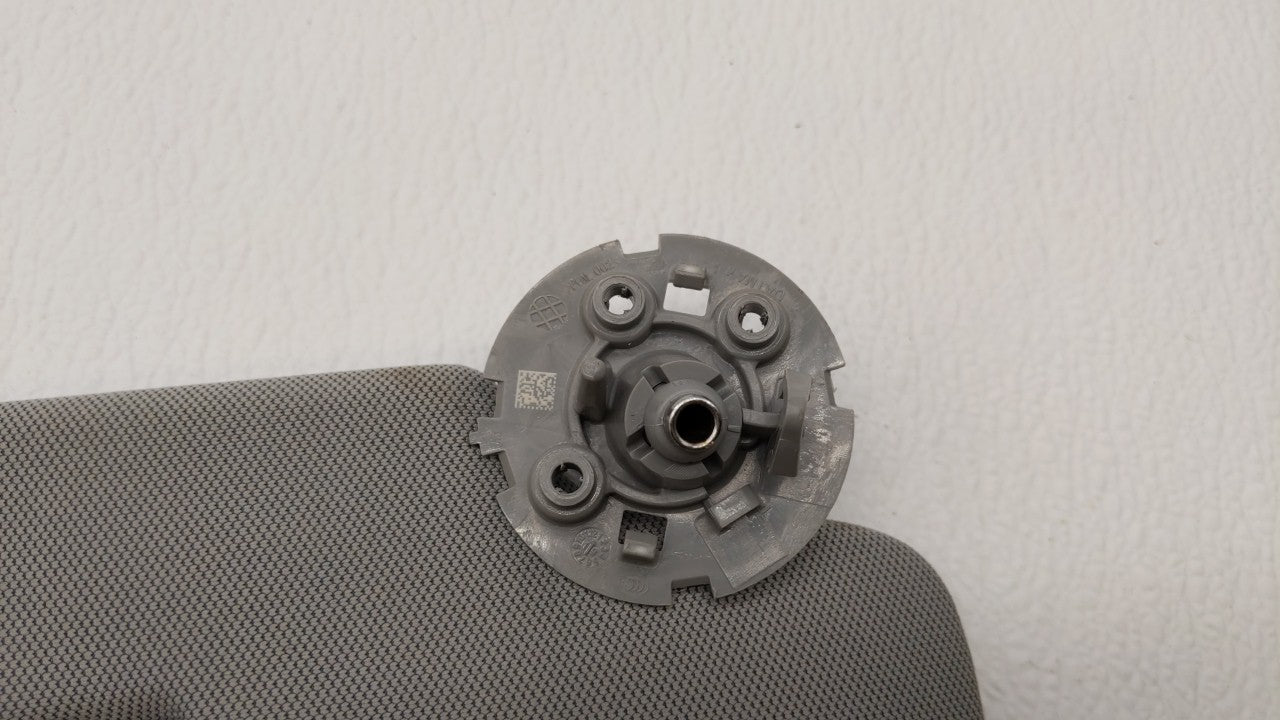 2017-2021 Chevrolet Trax Sun Visor Shade Replacement Passenger Right Mirror Fits Fits 2017 2018 2019 2020 2021 OEM Used Auto