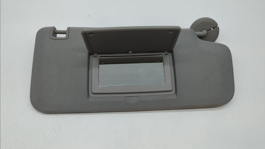 2017-2018 Chevrolet Trax Sun Visor Shade Replacement Passenger Right Mirror Fits Fits 2017 2018 OEM Used Auto Parts - Oemuse