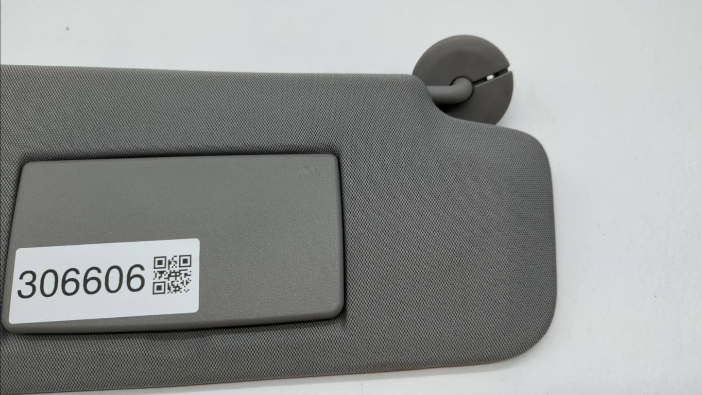 2017-2018 Chevrolet Trax Sun Visor Shade Replacement Passenger Right Mirror Fits Fits 2017 2018 OEM Used Auto Parts - Oemuse