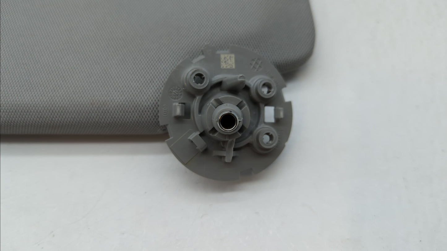 2017-2018 Chevrolet Trax Sun Visor Shade Replacement Passenger Right Mirror Fits Fits 2017 2018 OEM Used Auto Parts - Oemuse