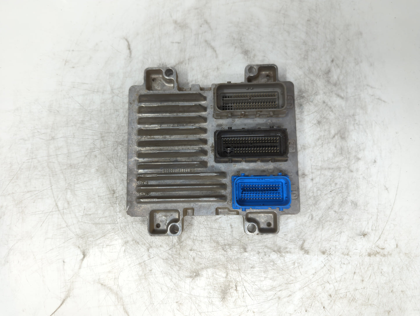 2017-2018 Chevrolet Trax PCM Engine Control Computer ECU ECM PCU OEM P/N:12685936 12668986, 12695536 Fits Fits 2017 2018 201