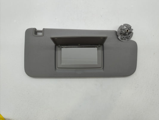 2017-2018 Chevrolet Trax Sun Visor Shade Replacement Passenger Right Mirror Fits Fits 2017 2018 OEM Used Auto Parts - Oemuse