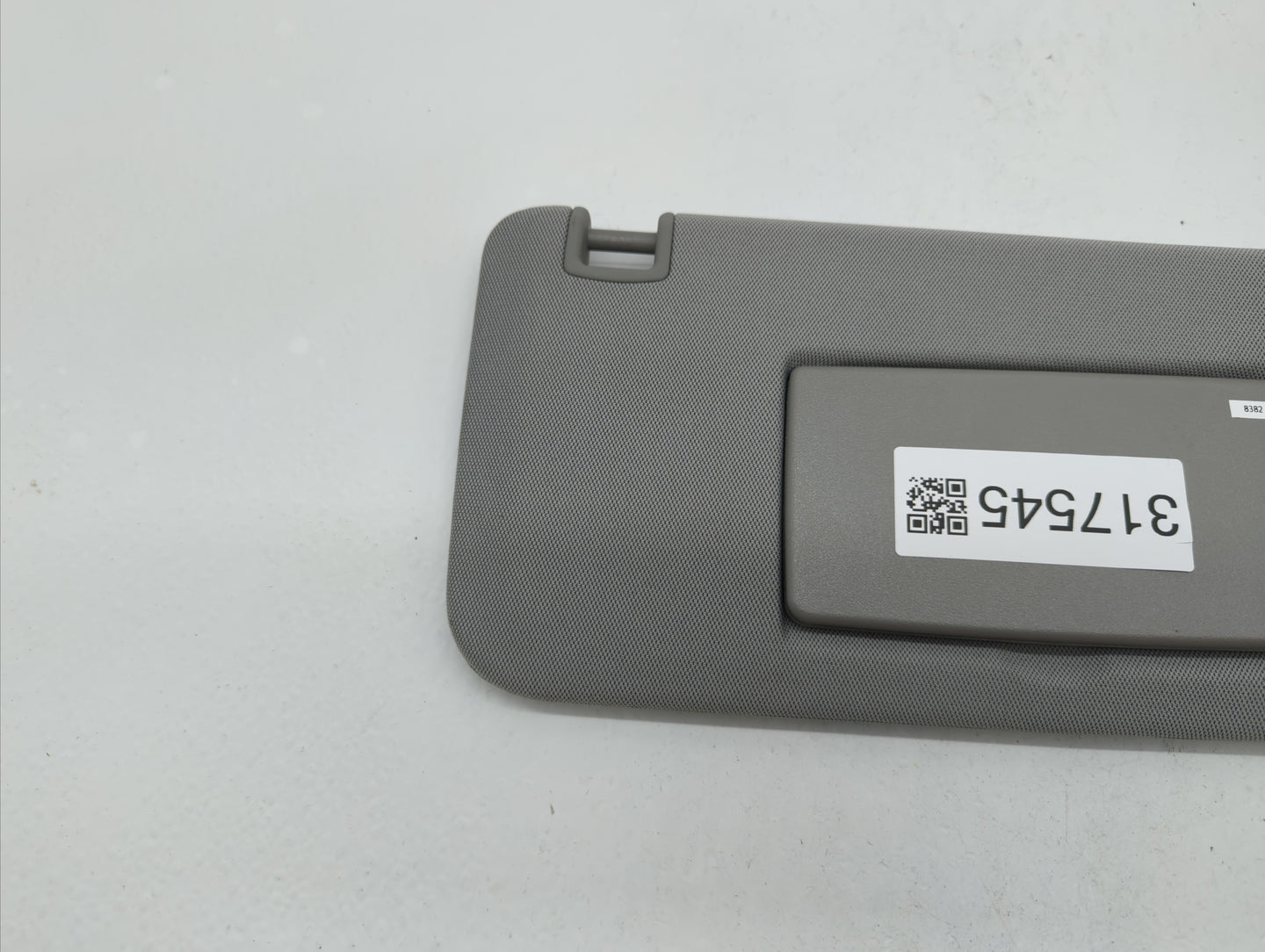 2017-2018 Chevrolet Trax Sun Visor Shade Replacement Passenger Right Mirror Fits Fits 2017 2018 OEM Used Auto Parts - Oemuse