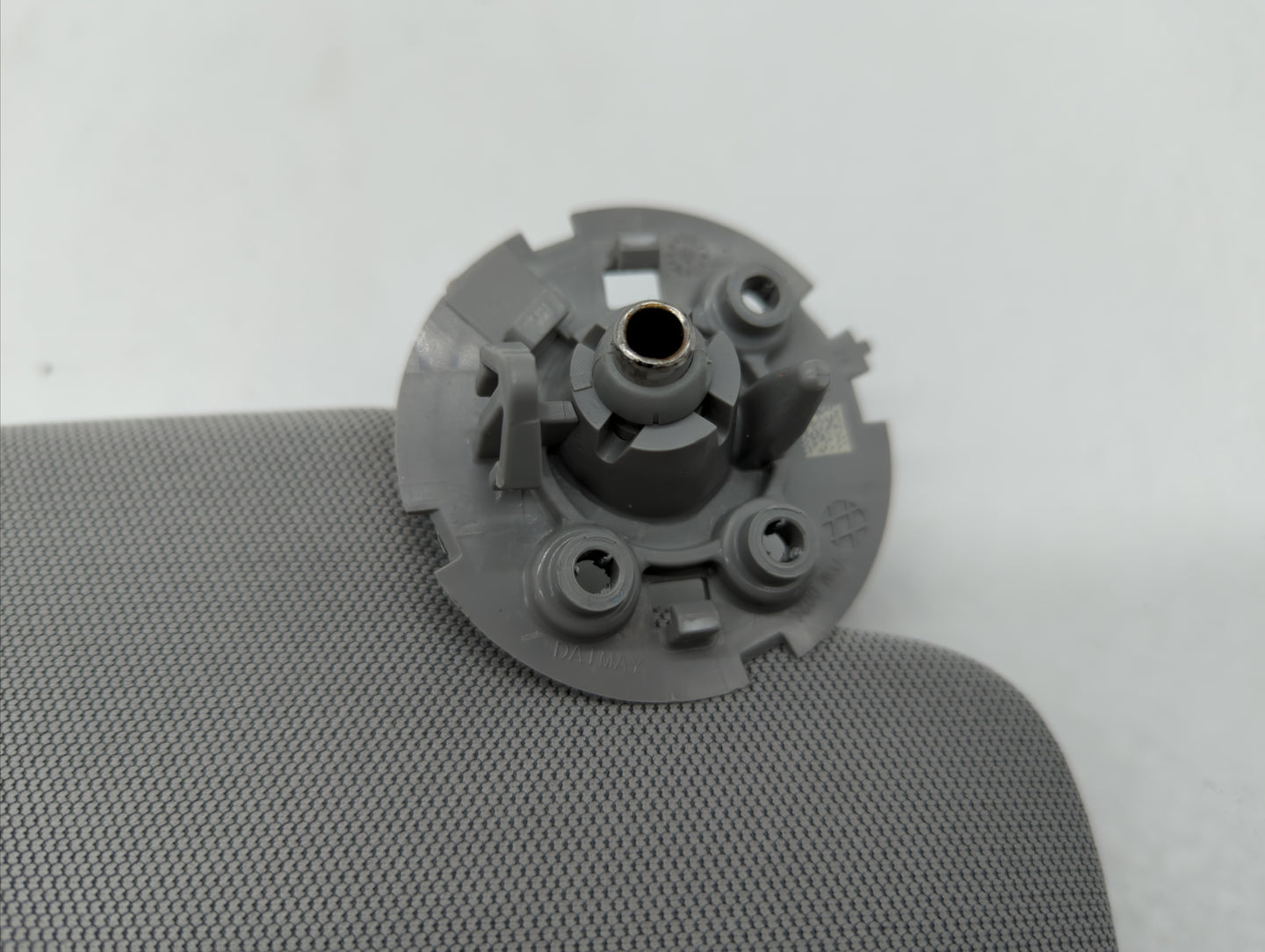 2017-2018 Chevrolet Trax Sun Visor Shade Replacement Passenger Right Mirror Fits Fits 2017 2018 OEM Used Auto Parts - Oemuse